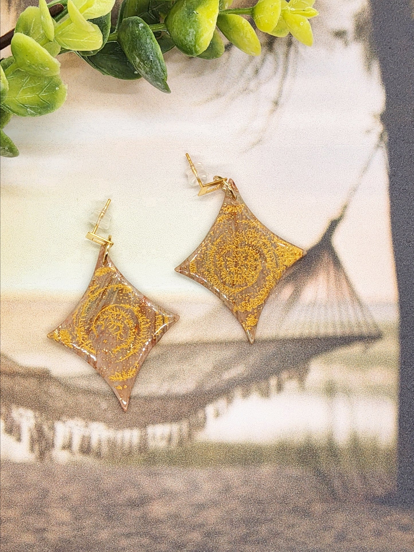 GEOMETRIC SWIRL POLYMER CLAY EARRINGS