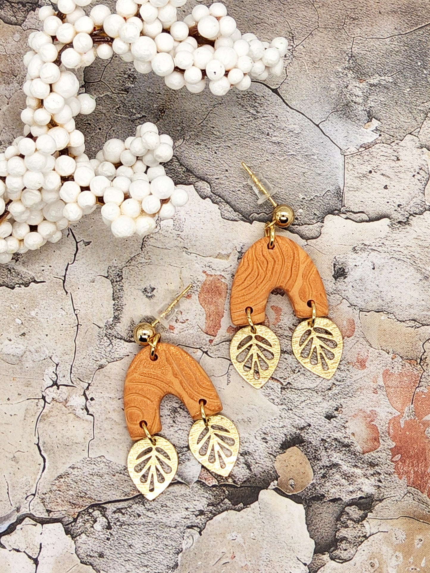CARAMEL ARCH POLYMER CLAY EARRINGS