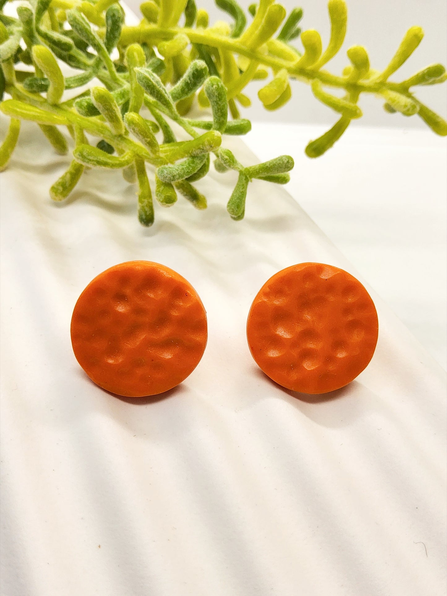 ORANGE HAMMERED POLYMER CLAY STUD EARRINGS