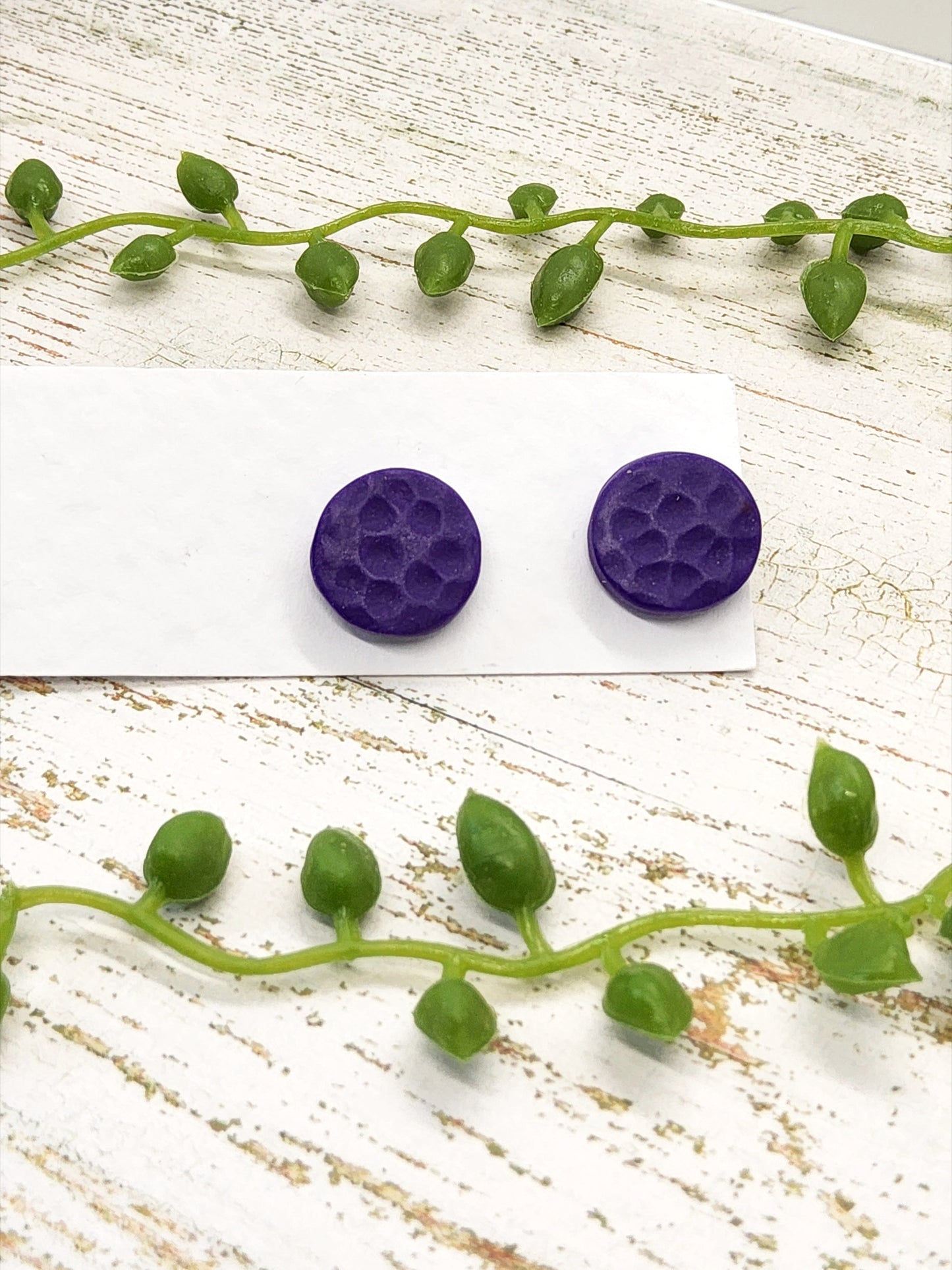 PURPLE HAMMERED POLYMER CLAY STUD EARRINGS