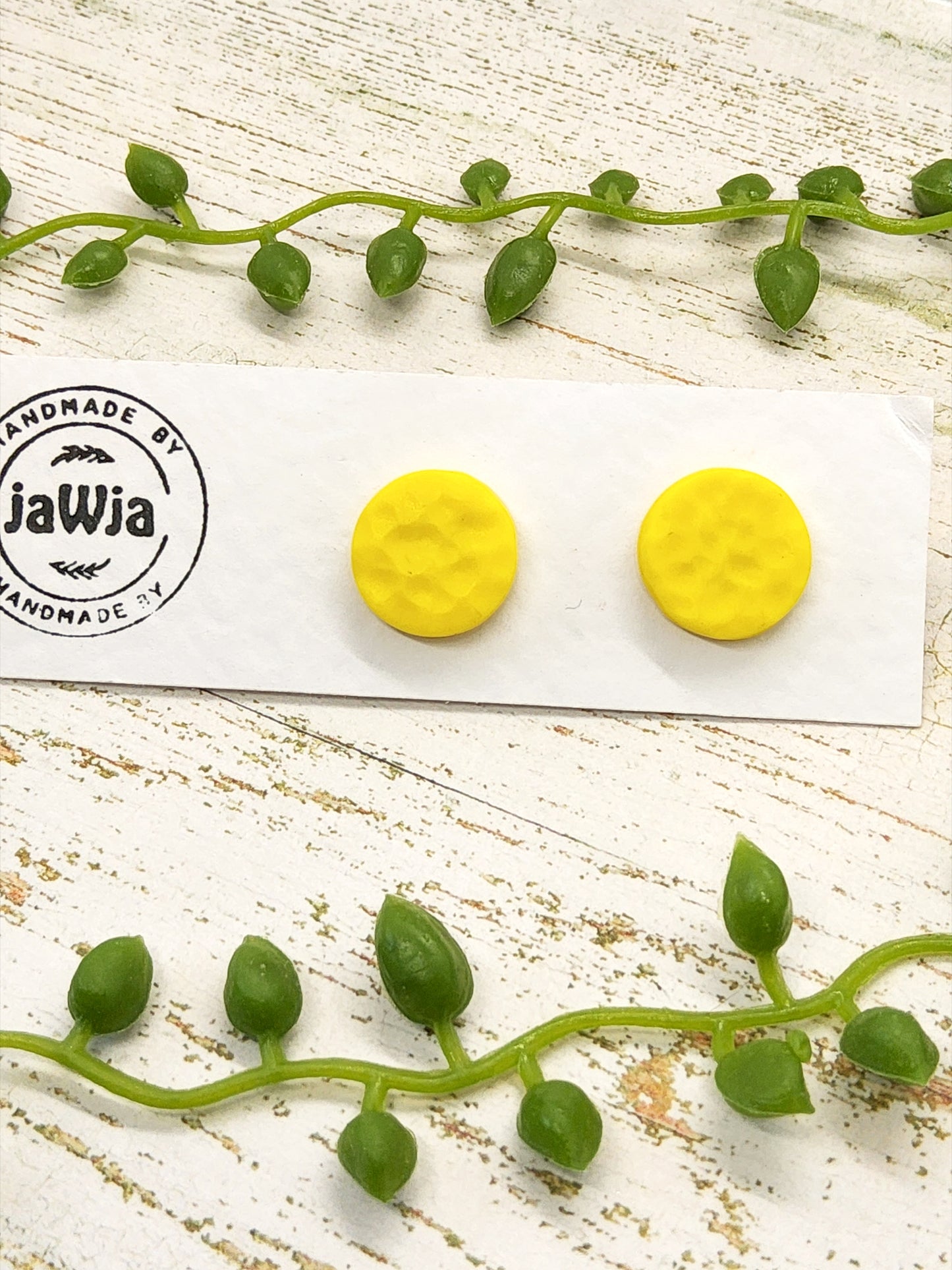 BRIGHT YELLOW HAMMERED POLYMER CLAY STUD EARRINGS