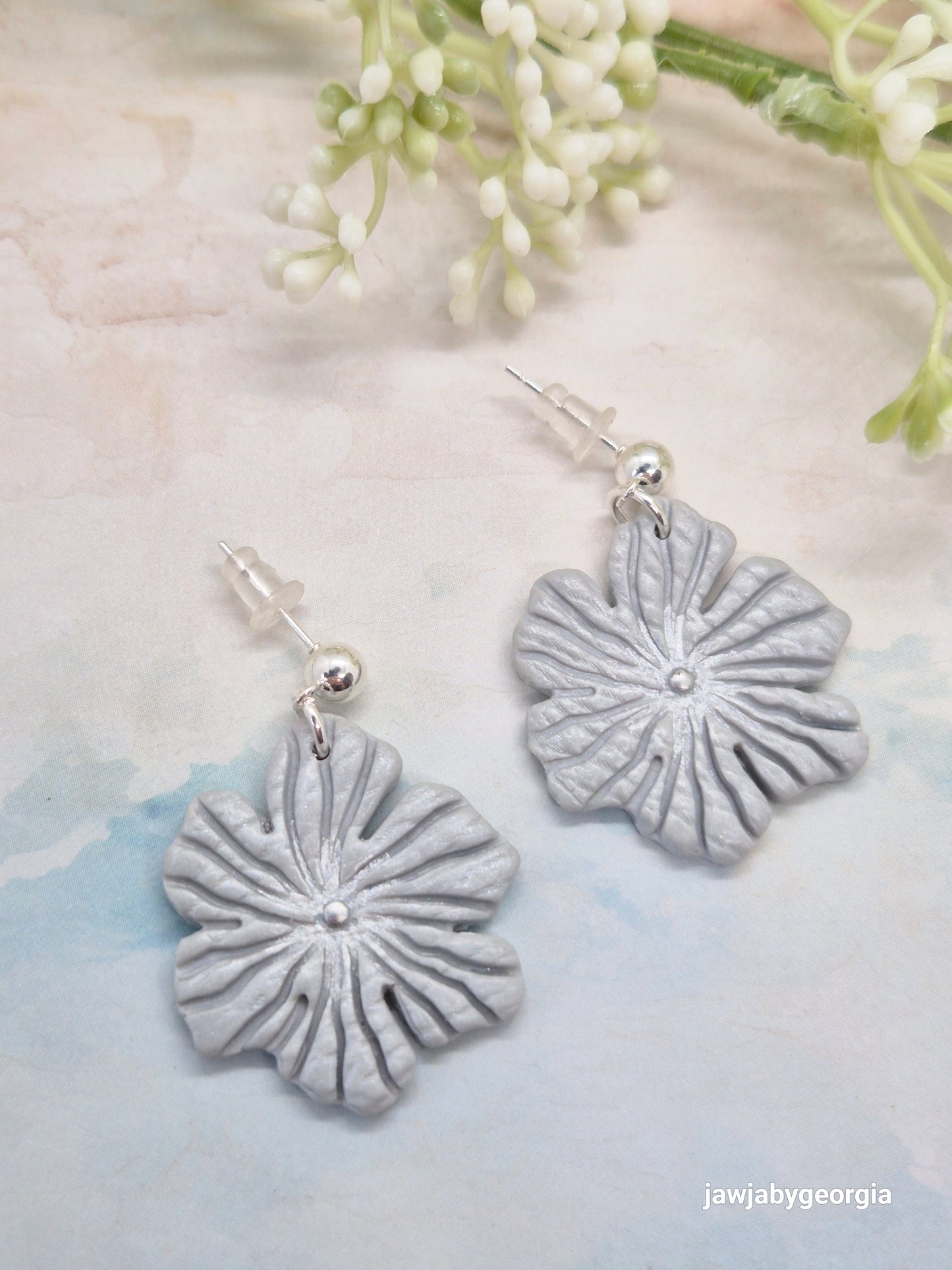 GREY FLOWER POLYMER CLAY EARRINGS