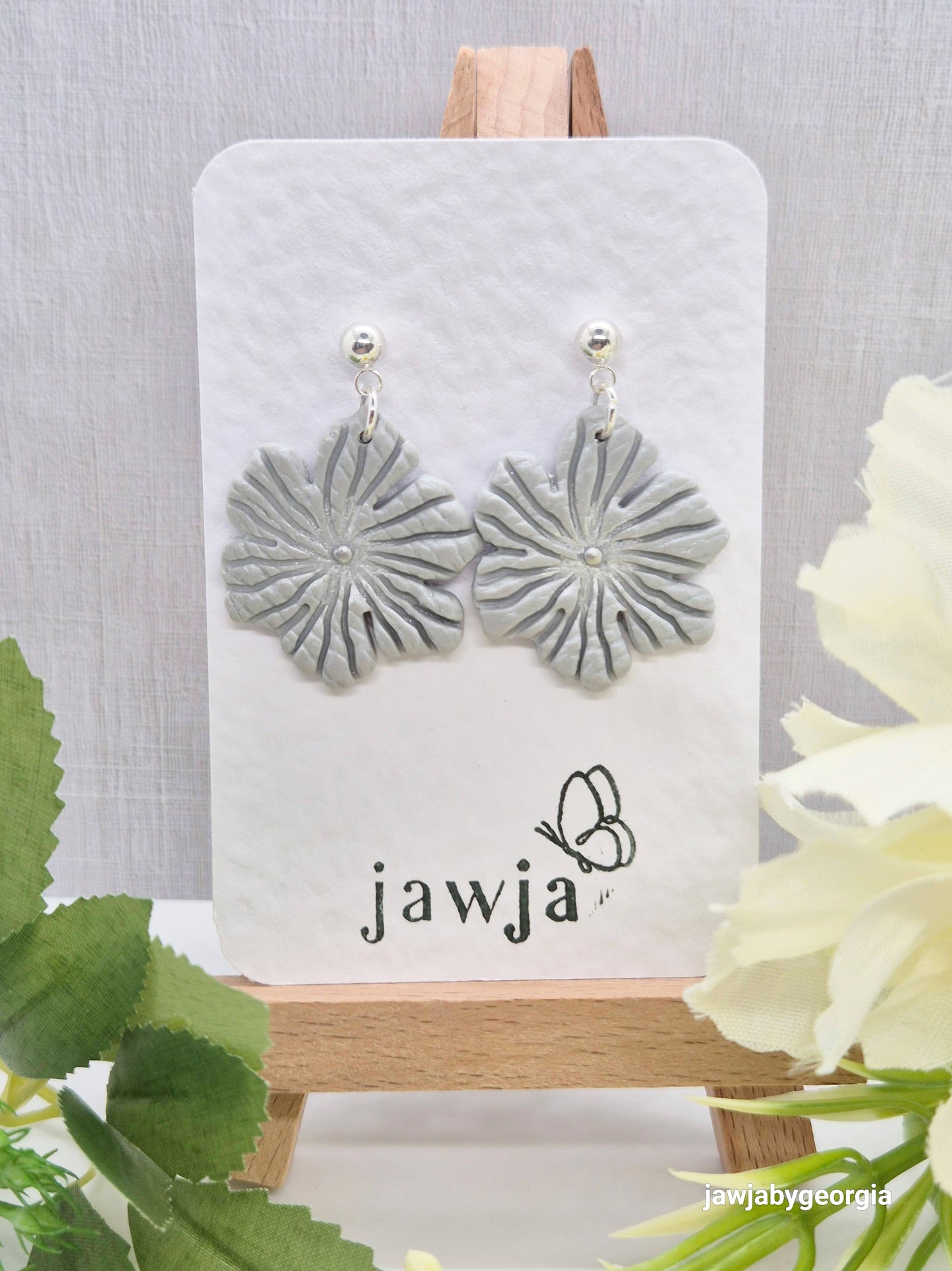 GREY FLOWER POLYMER CLAY EARRINGS