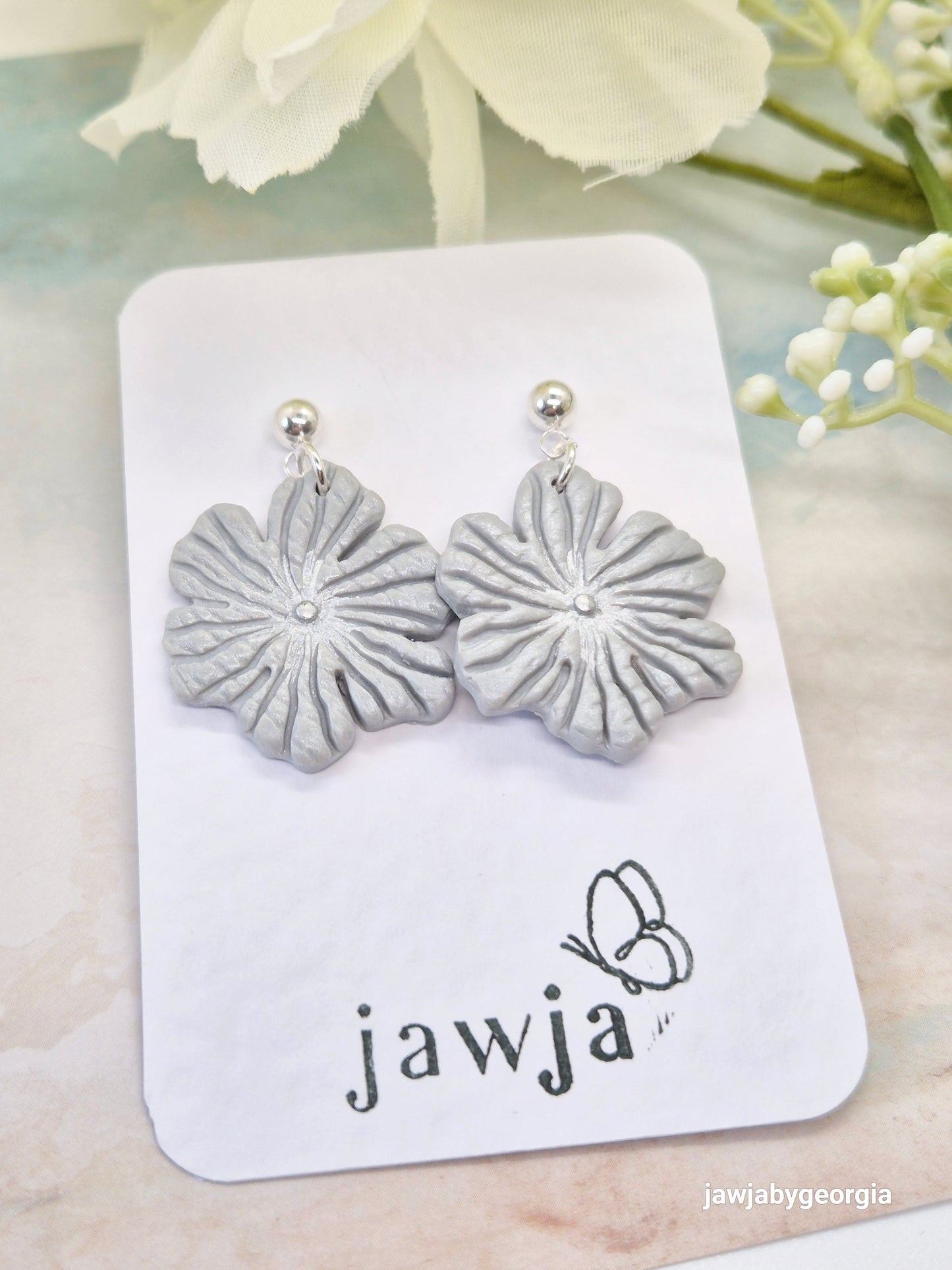 GREY FLOWER POLYMER CLAY EARRINGS