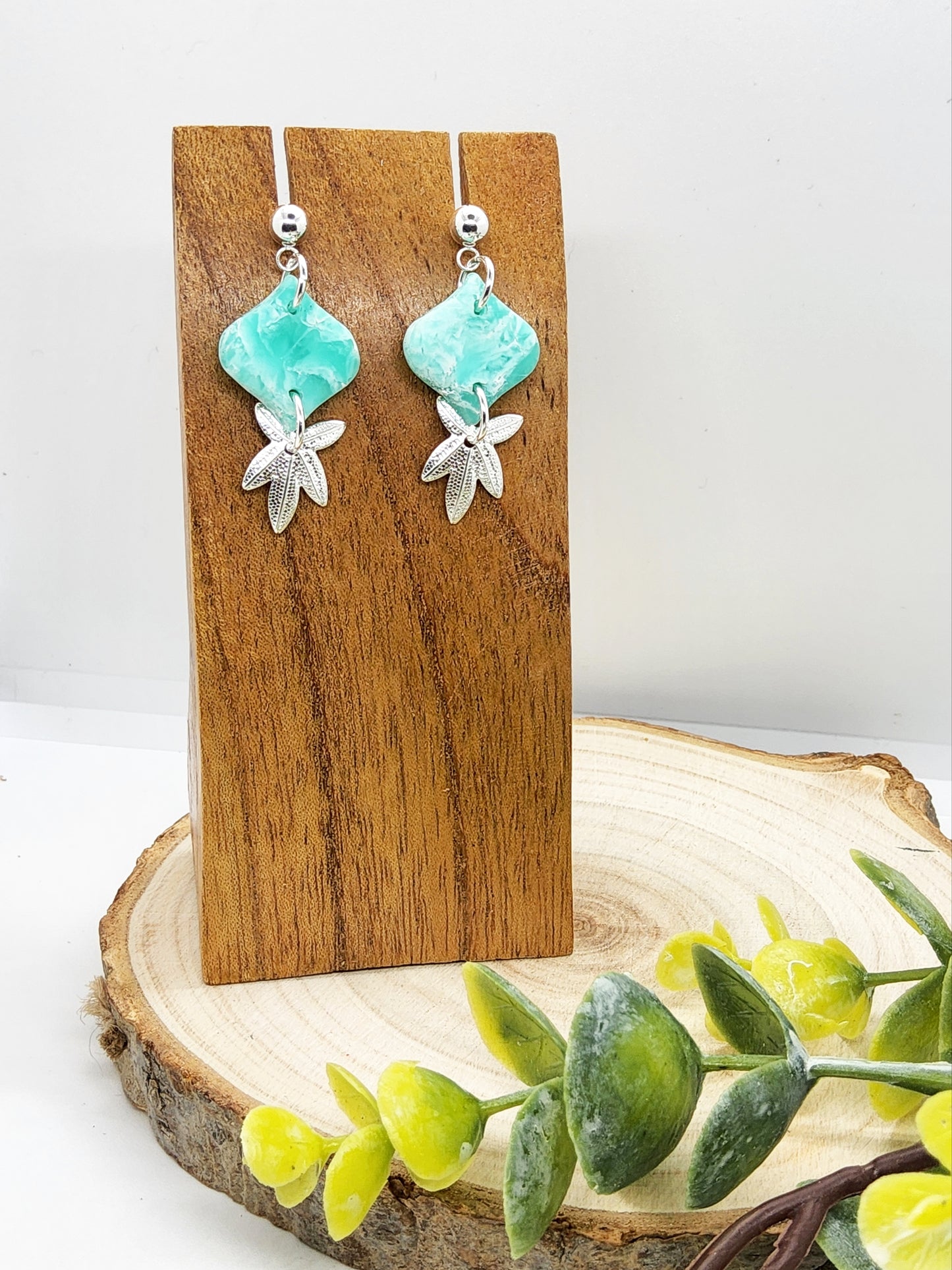 MINT MOROCCAN SHAPE POLYMER CLAY EARRINGS