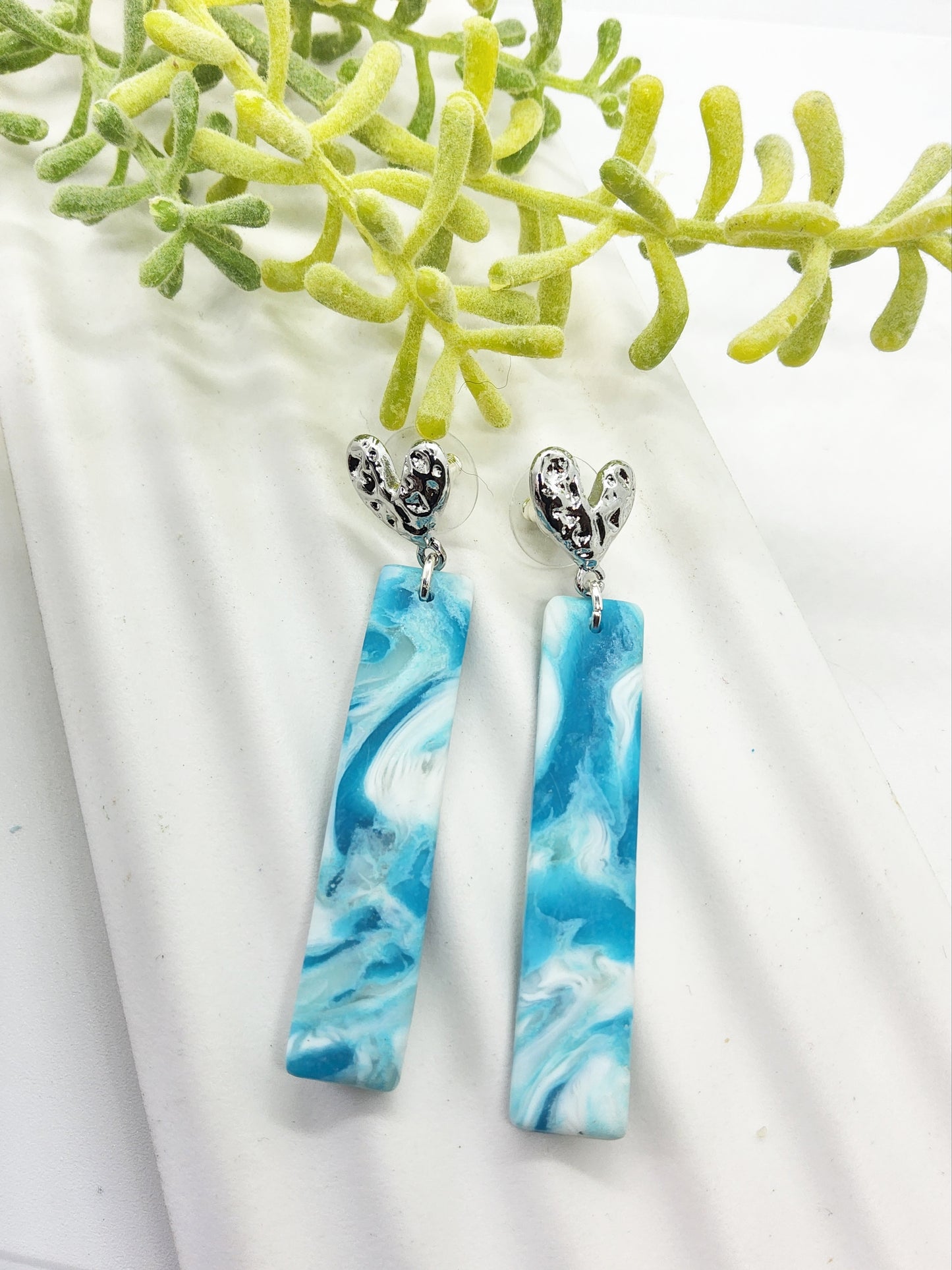 SHADES OF BLUE SWIRL PATTERNED POLYMER CLAY EARRINGS