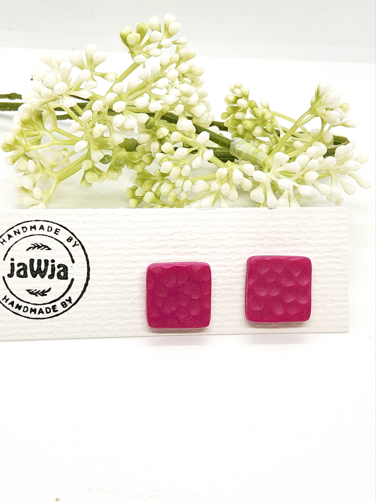 FUSCHIA HAMMERED EFFECT POLYMER CLAY STUD EARRINGS