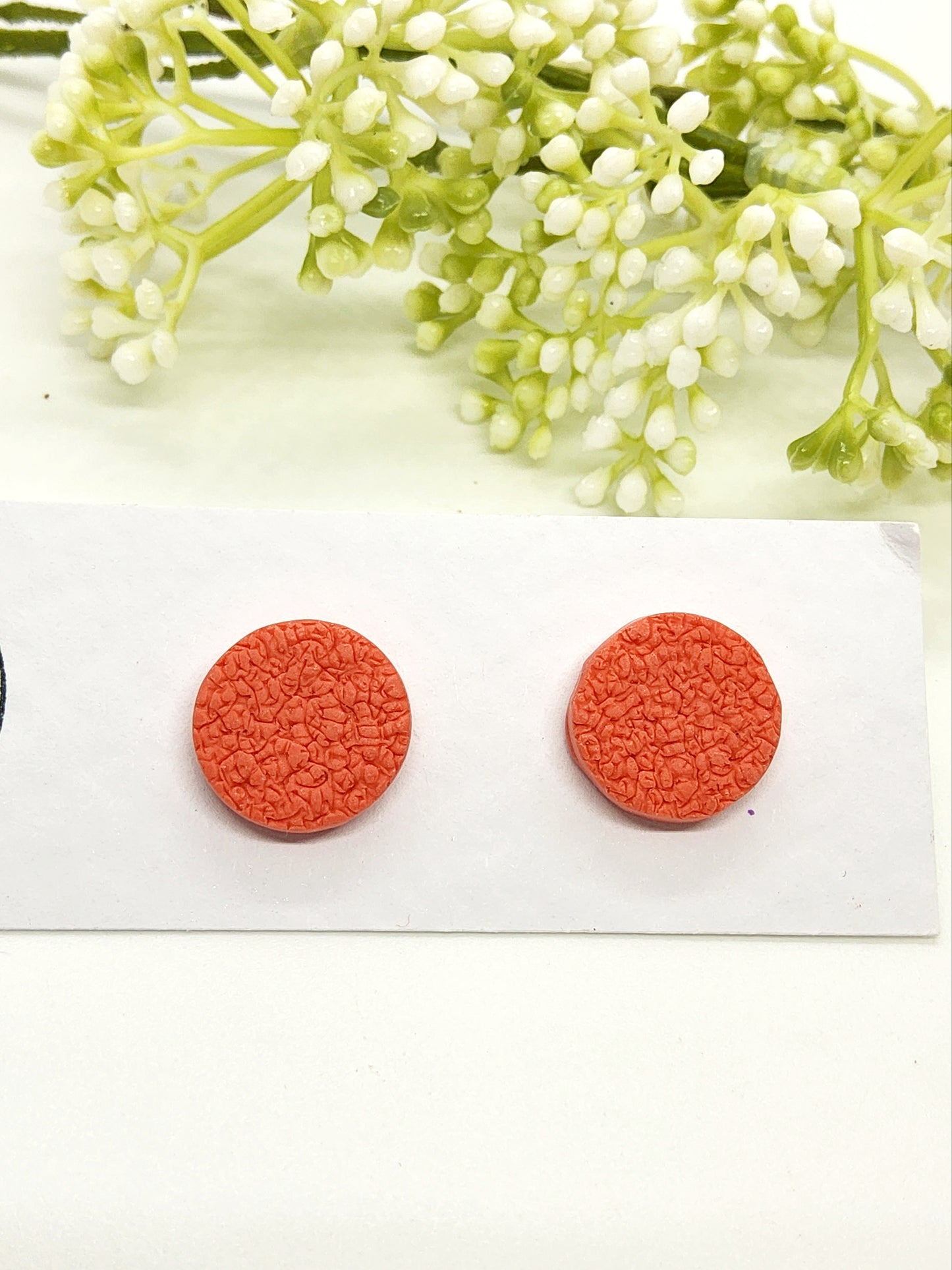 CORAL TEXTURED STUD EARRINGS