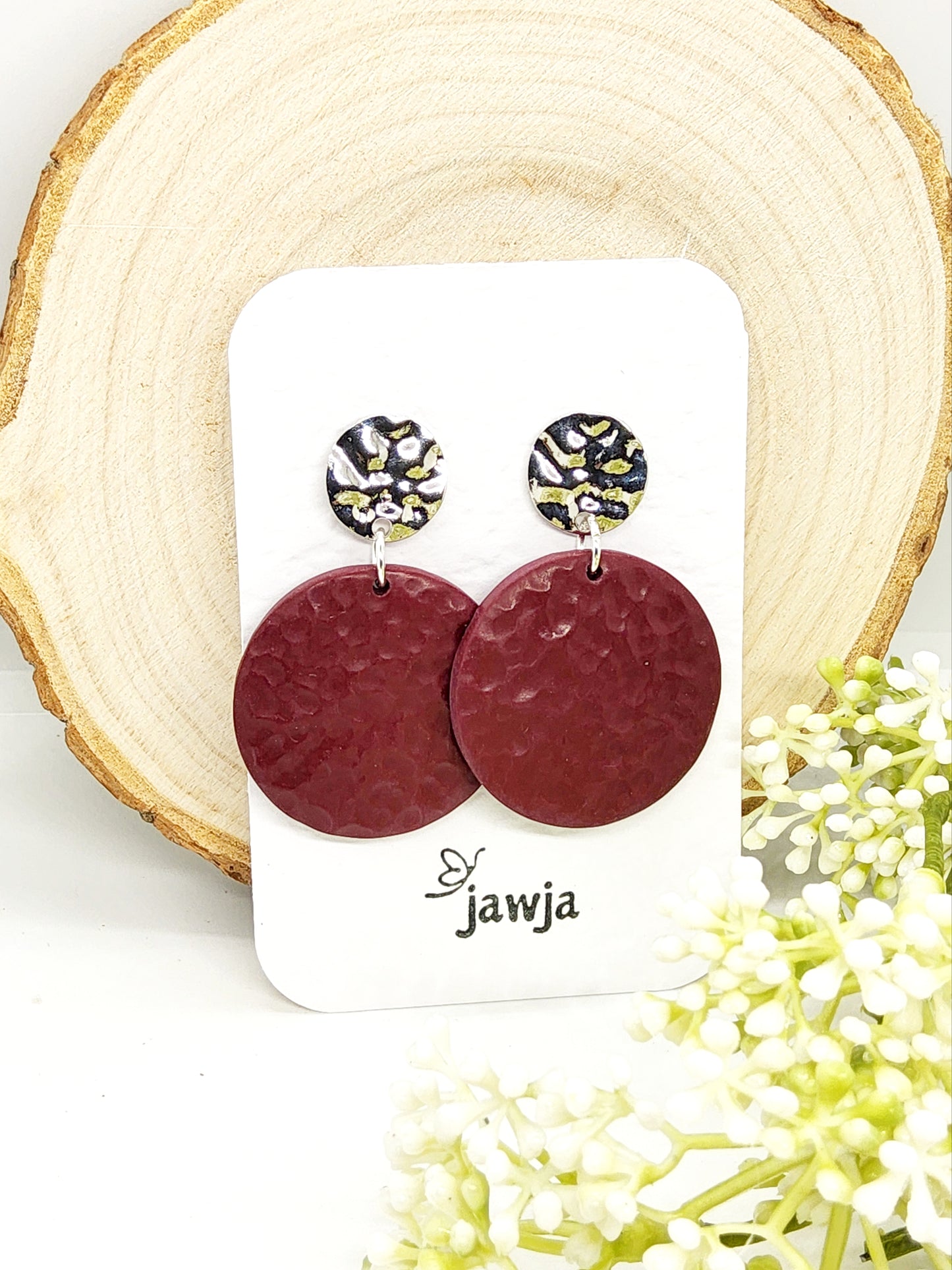 HAMMERED CIRCLE POLYMER CLAY EARRINGS IN BORDEAUX