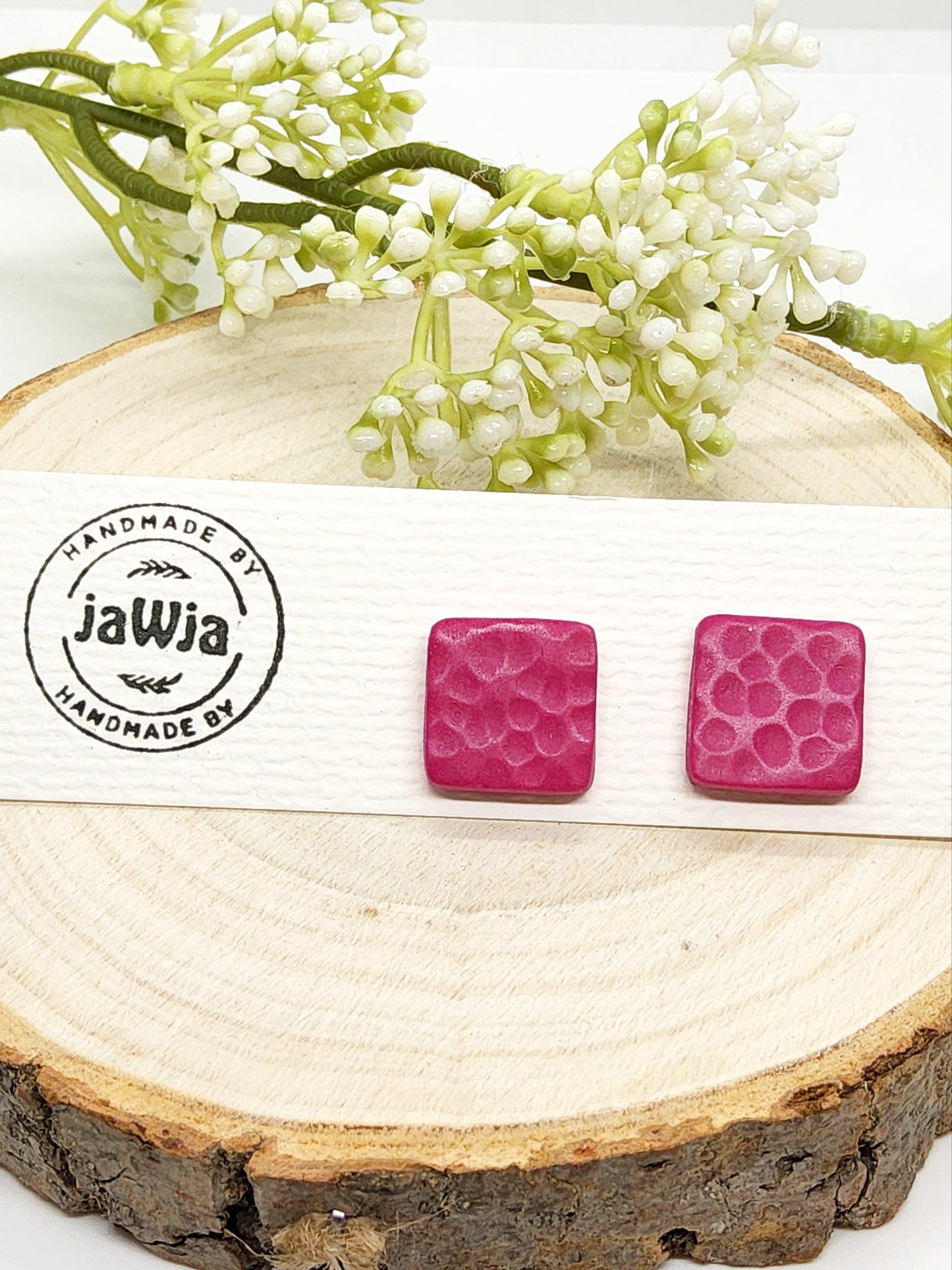 FUSCHIA HAMMERED EFFECT POLYMER CLAY STUD EARRINGS