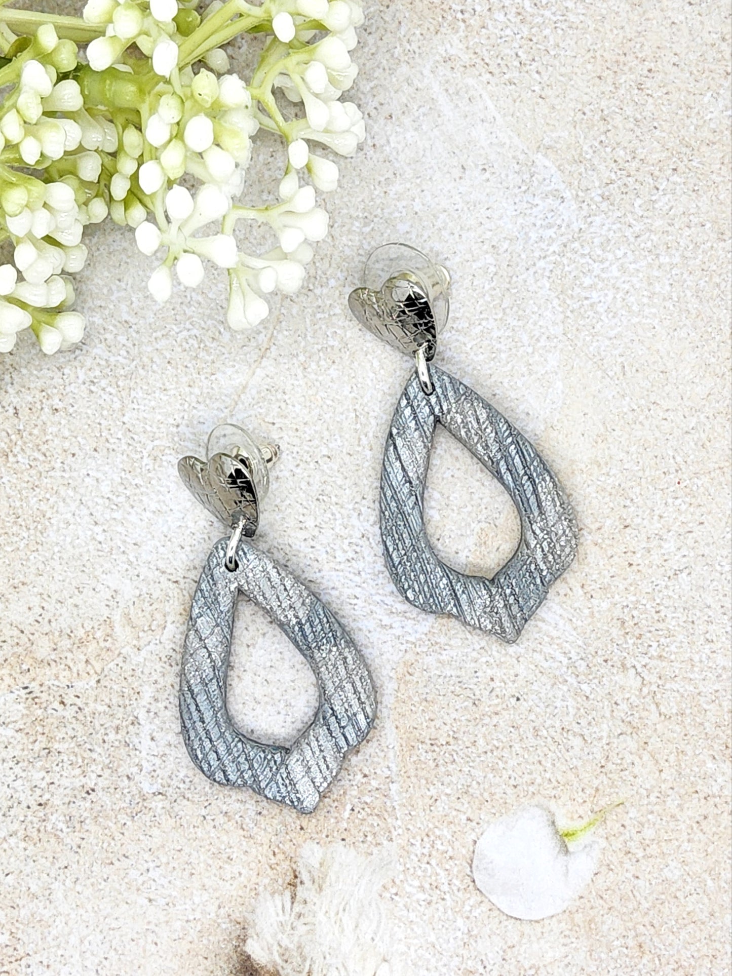 SILVER GREY TEXTURED POLYMER CLAY EARRINGS