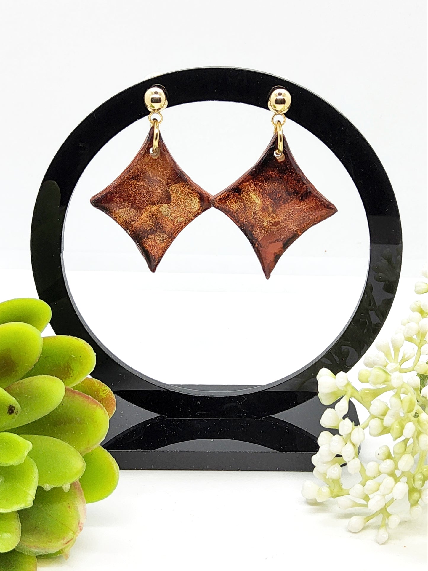 DIAMOND SHAPE POLYMER CLAY EARRINGS