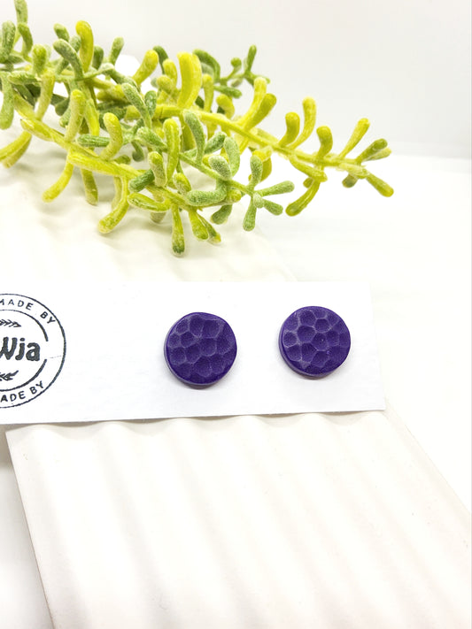 PURPLE HAMMERED EFFECT POLYMER CLAY STUD EARRINGS