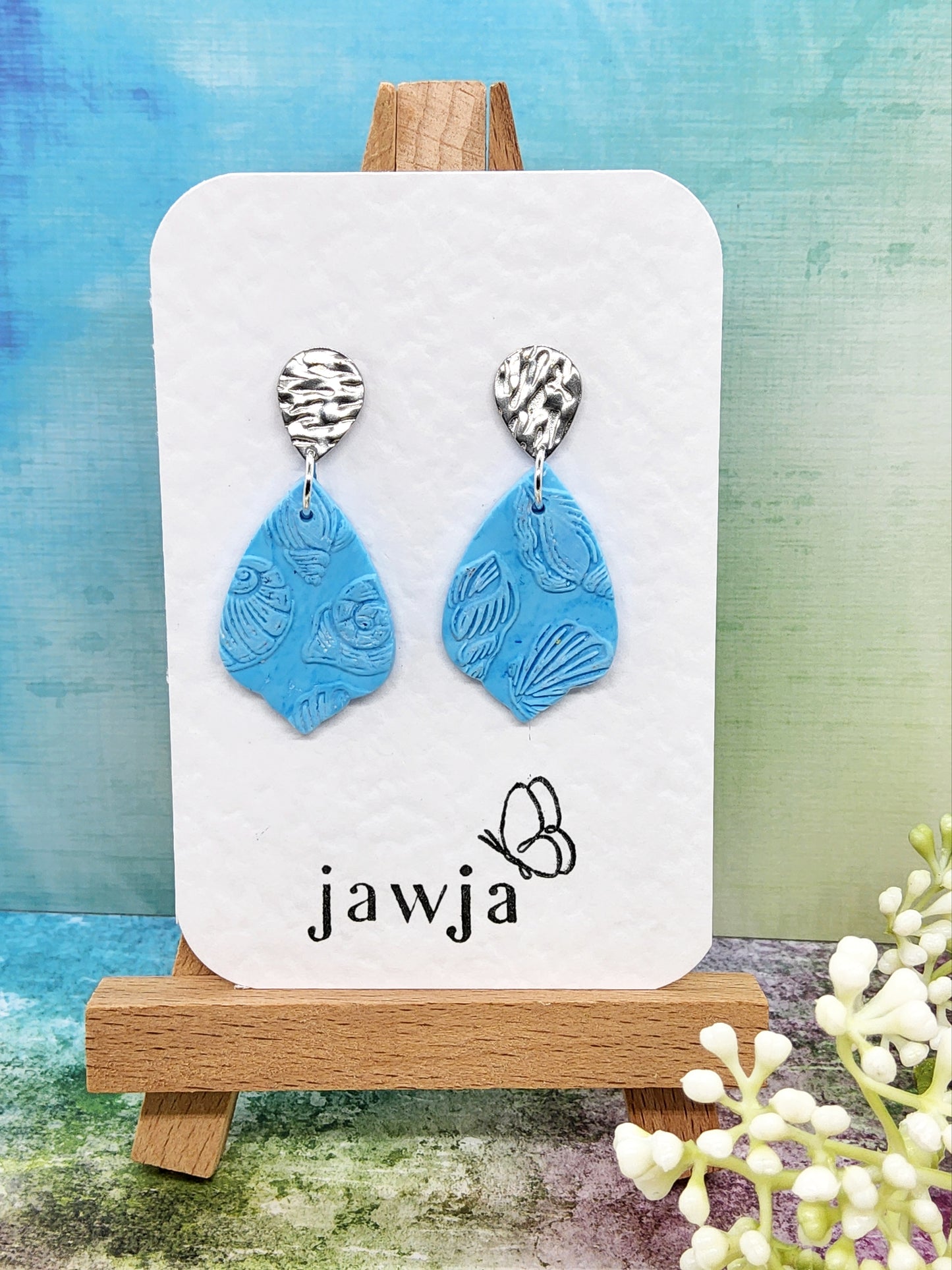 MOTTLED BLUE SEASHELL PATTERNED POLYMER CLAY EARRINGS