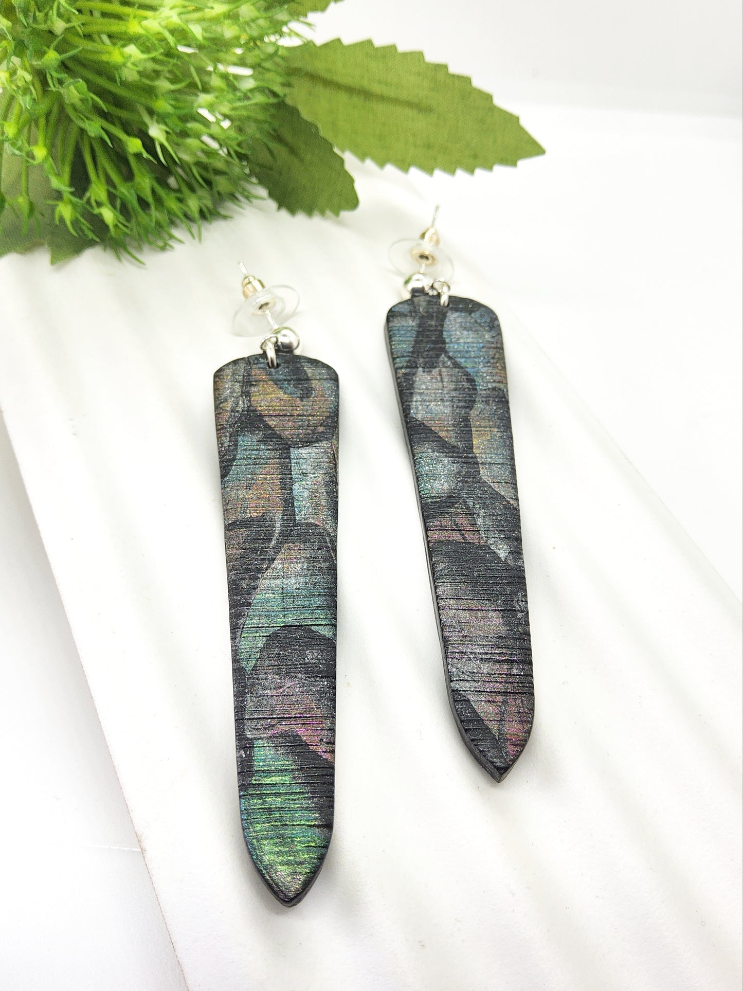 COLOUR CHANGING POLYMER CLAY EARRINGS