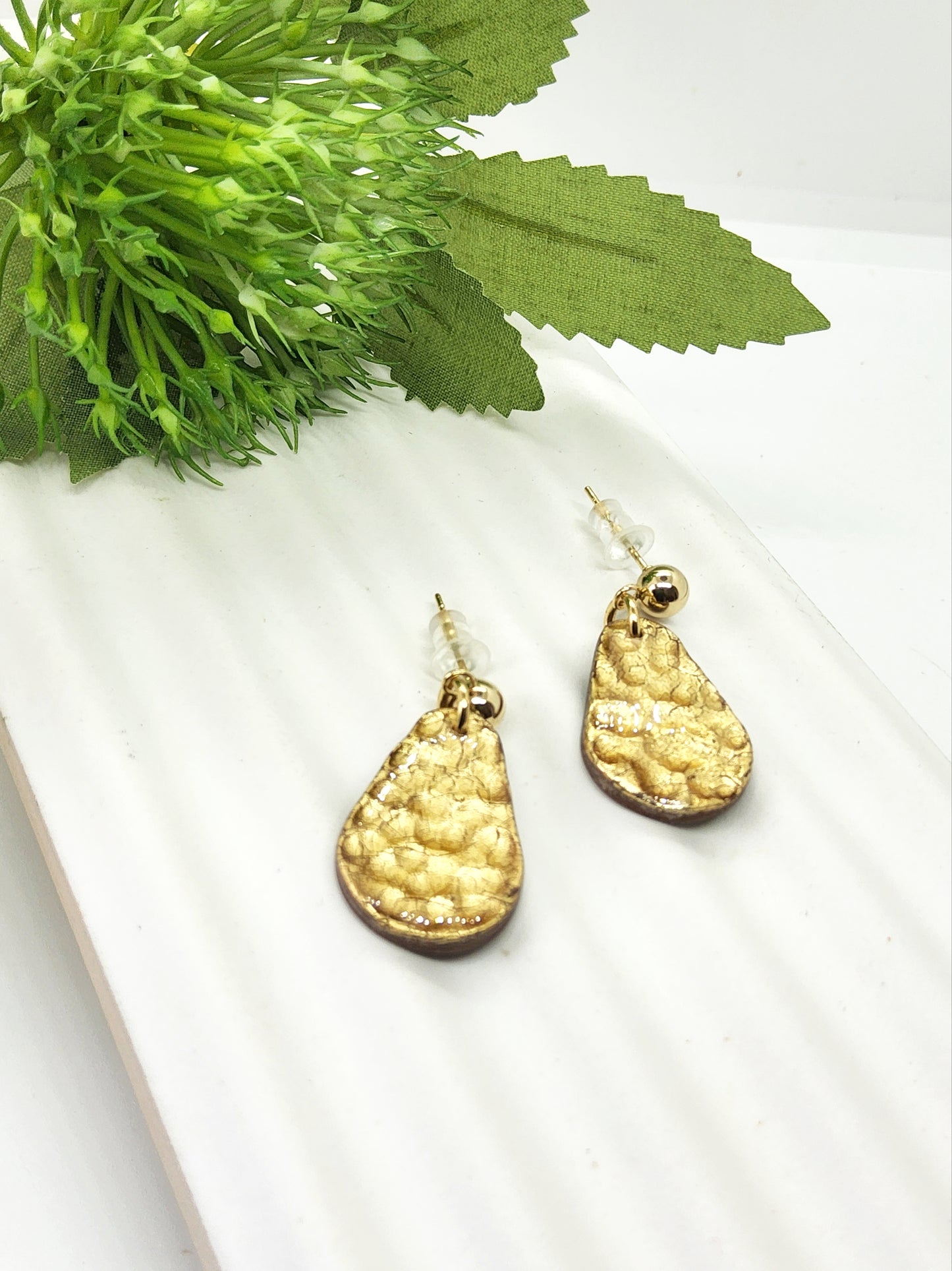 GOLD FOIL HAMMERED EFFECT TEARDROP EARRINGS