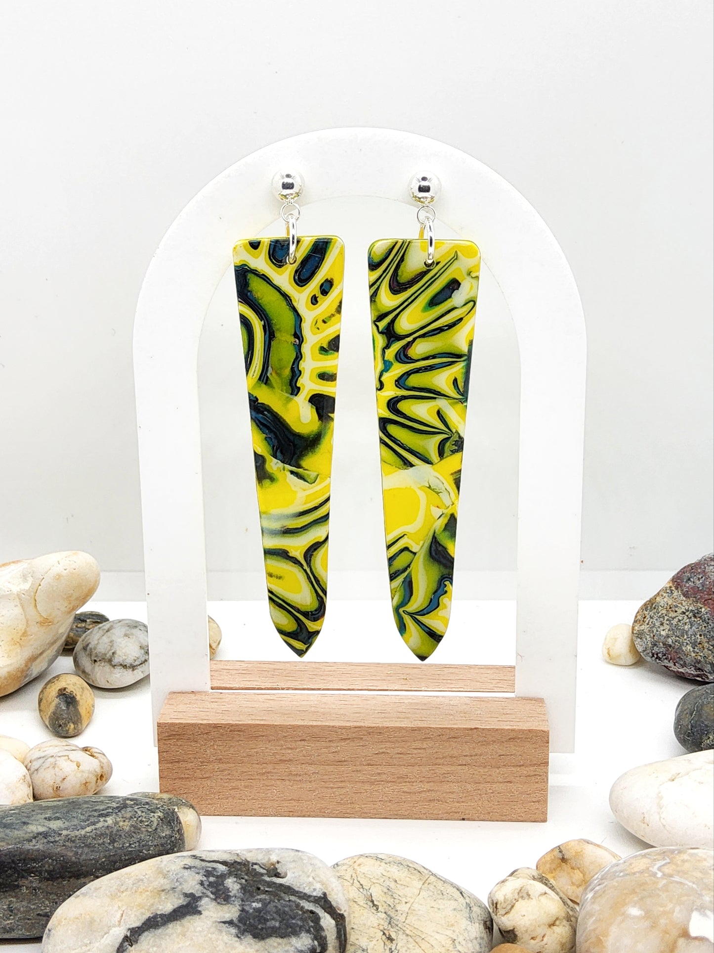 TIE DYE EFFECT IN YELLOW AND NAVY POLYMER CLAY EARRINGS