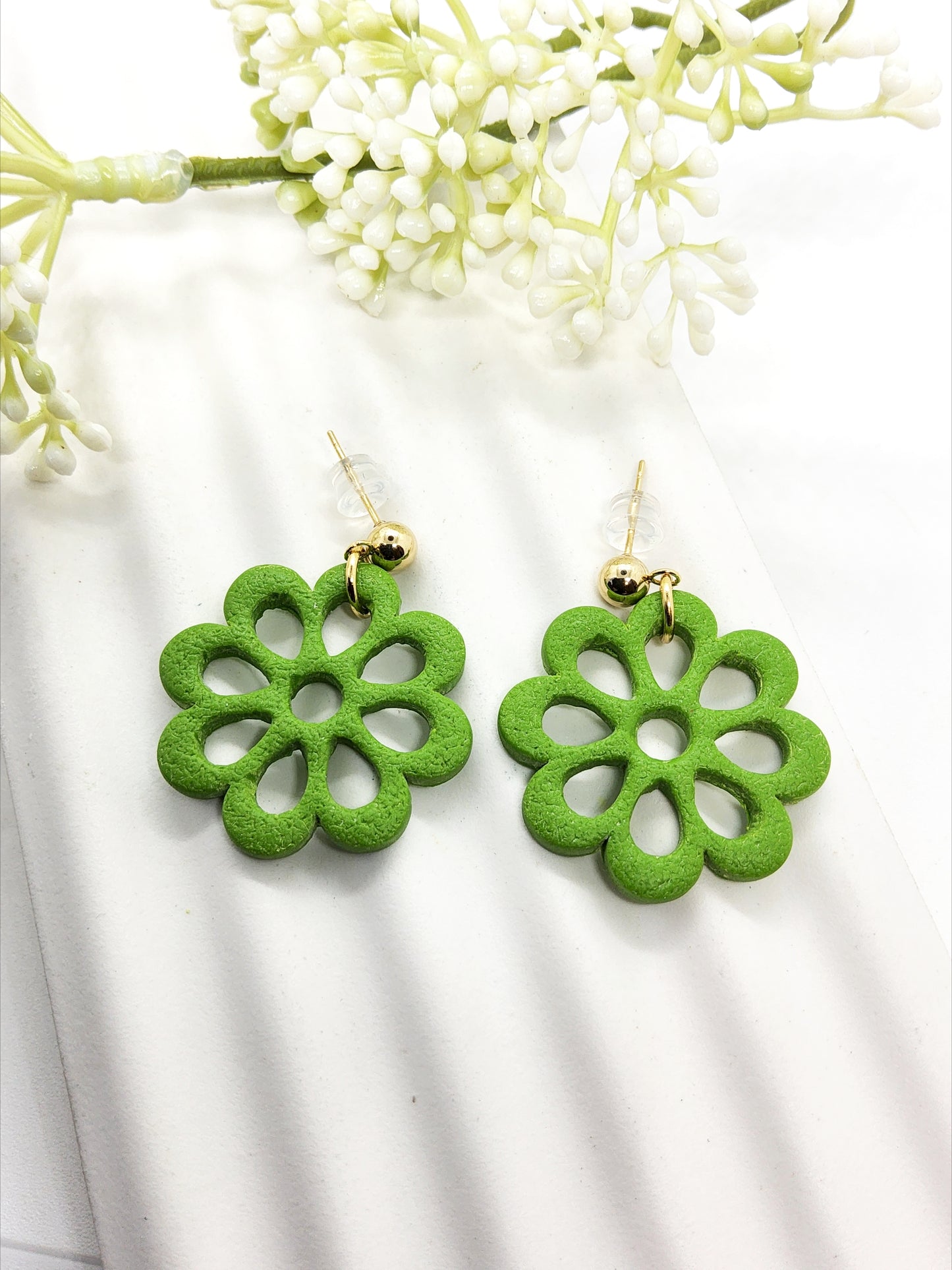 GREEN OPEN SHAPE POLYMER CLAY EARRINGS