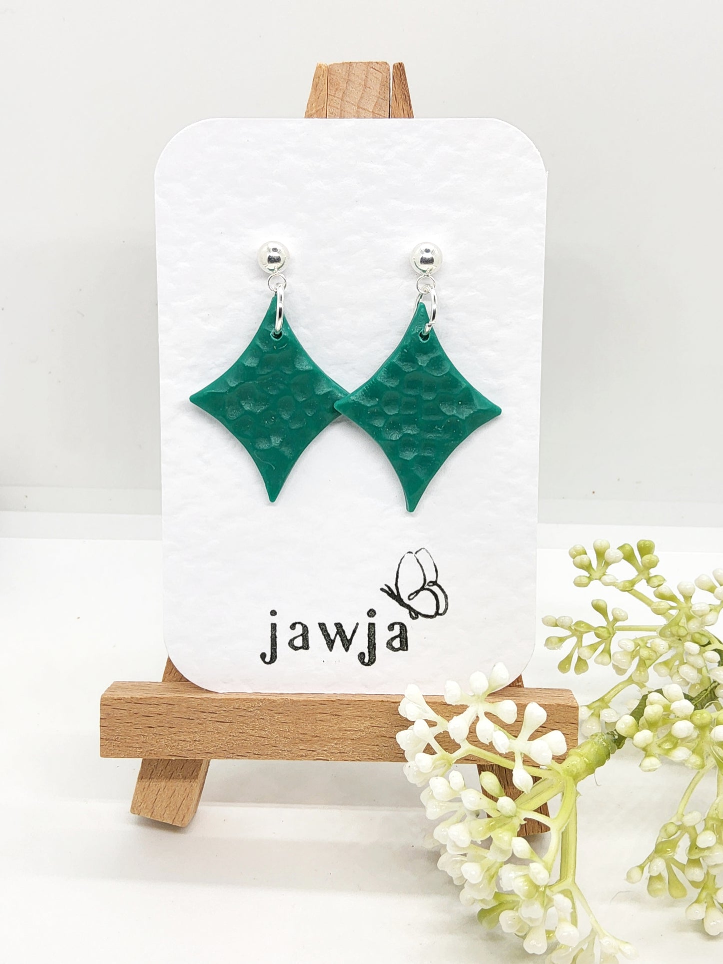 EMERALD GREEN HAMMERED EFFECT POLYMER CLAY EARRINGS