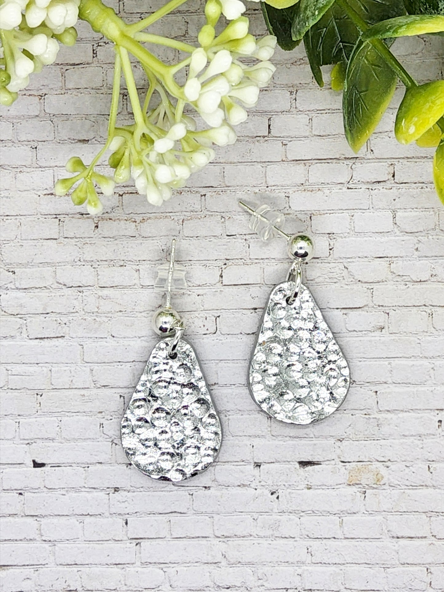 SILVER FOIL HAMMERED EFFECT TEARDROP EARRINGS