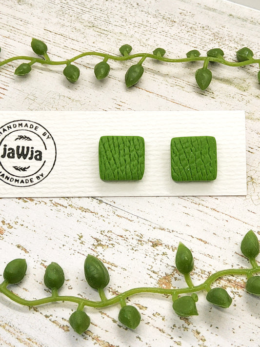 GREEN LEATHER EFFECT POLYMER CLAY STUD EARRINGS