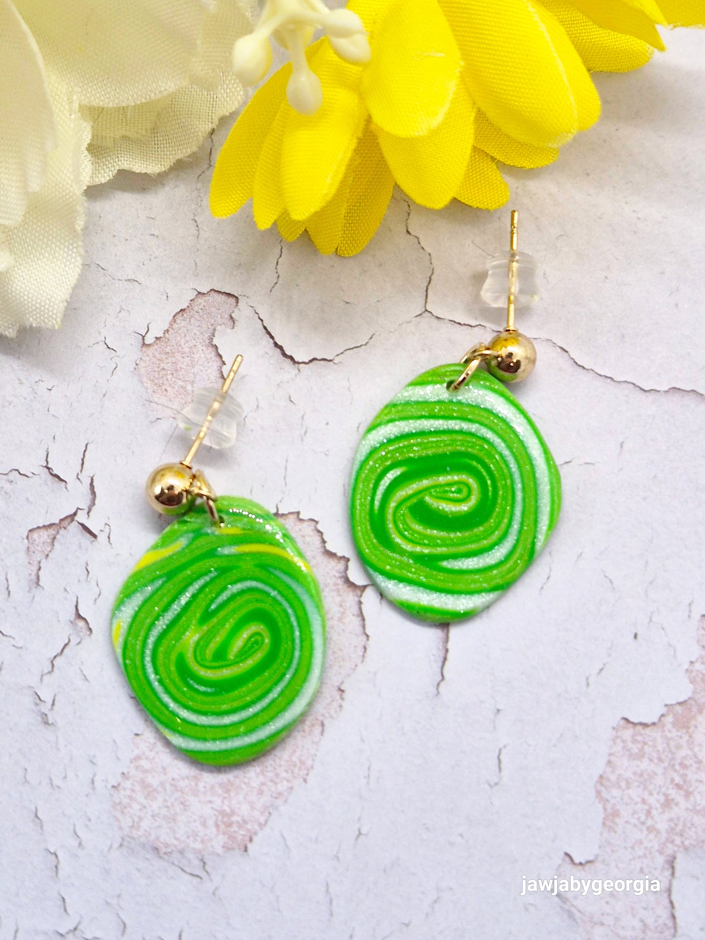 GREEN SWIRL POLYMER CLAY EARRINGS