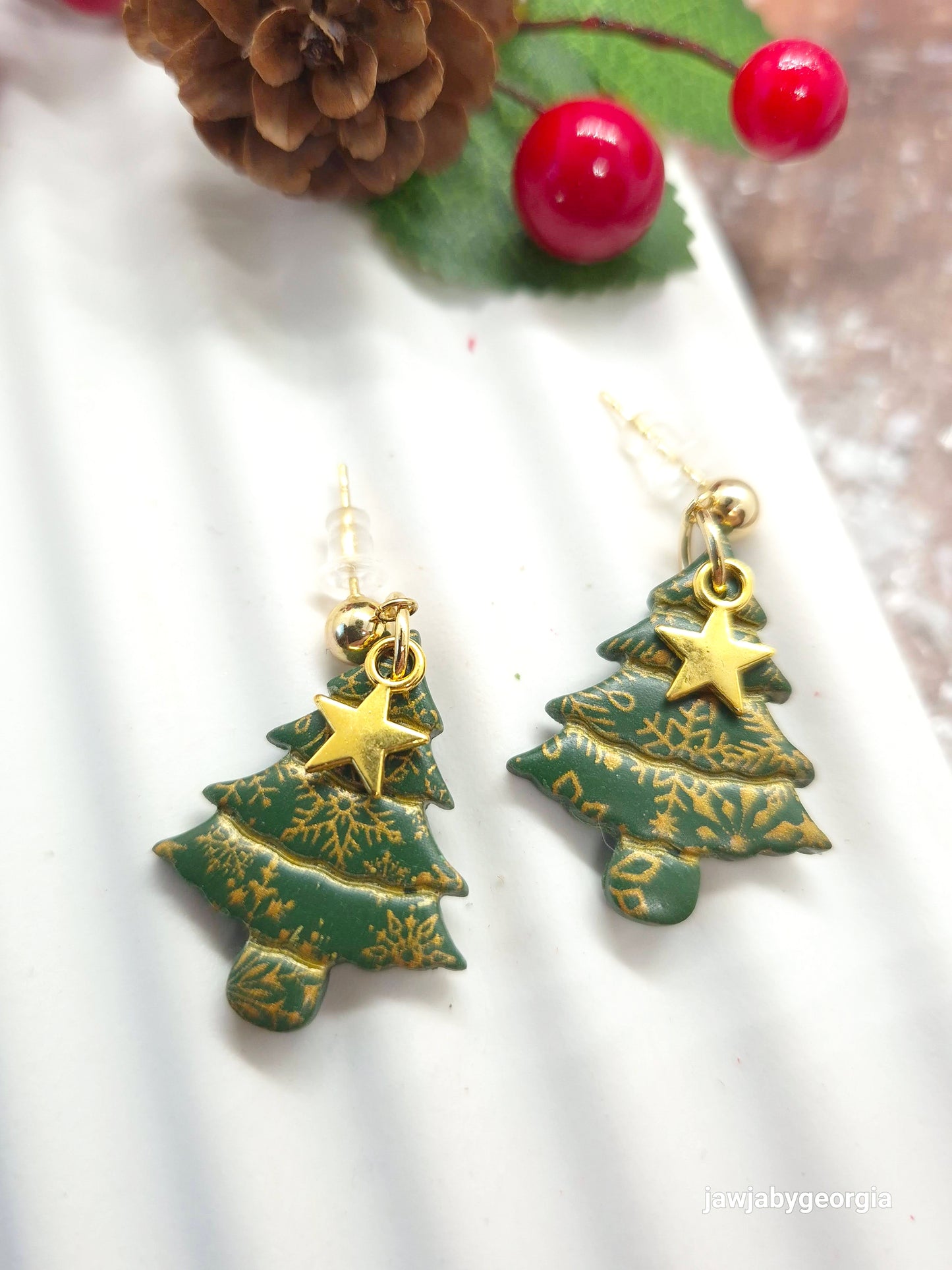 CHRISTMAS TREE WITH STARS POLYMER CLAY EARRINGS