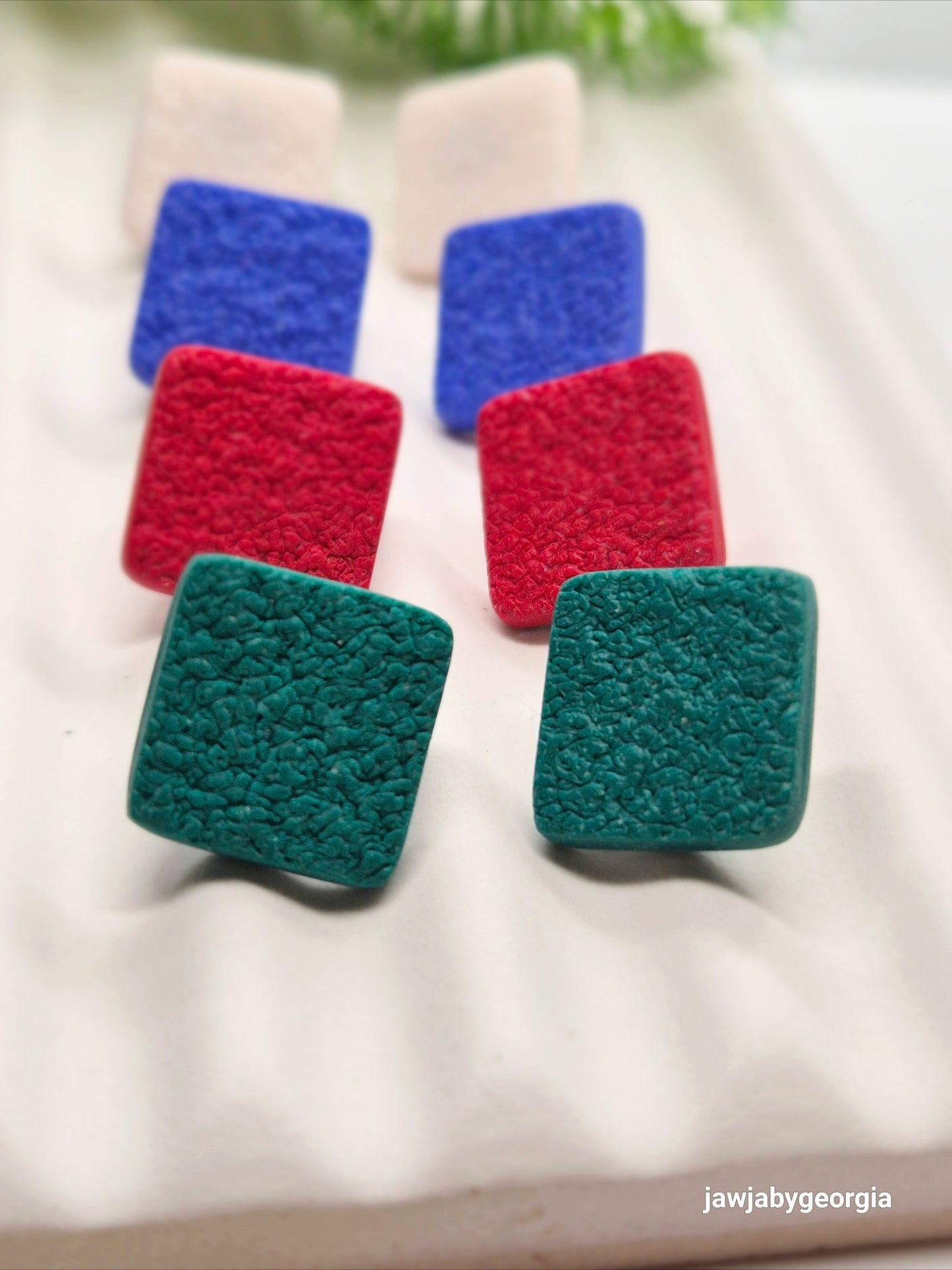 EMERALD GREEN TEXTURED POLYMER CLAY STUD EARRINGS