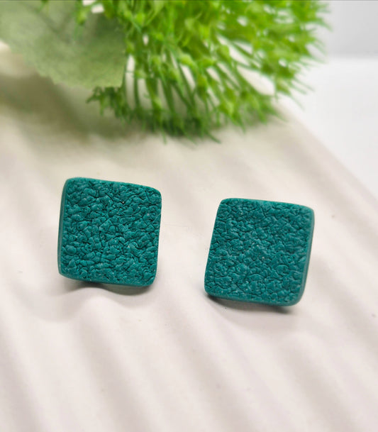 EMERALD GREEN TEXTURED POLYMER CLAY STUD EARRINGS