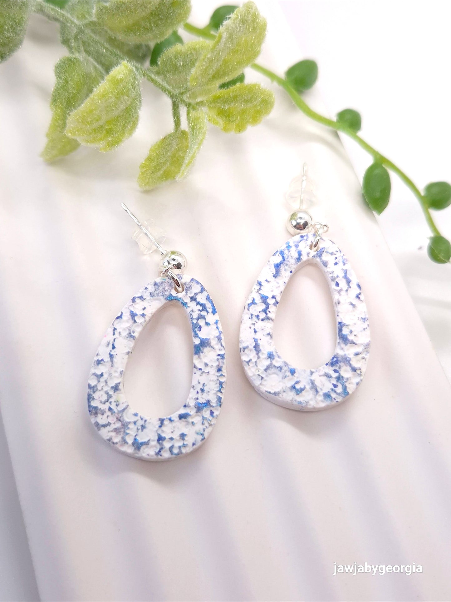 WHITE TEXTURED HOOP POLYMER CLAY EARRINGS