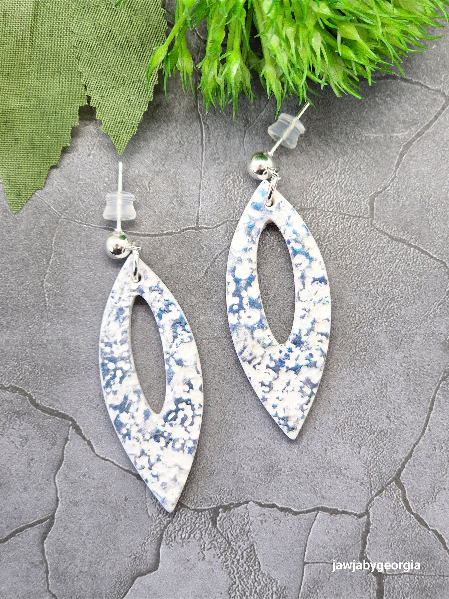 WHITE AND METALLIC BLUE POLYMER CLAY EARRINGS