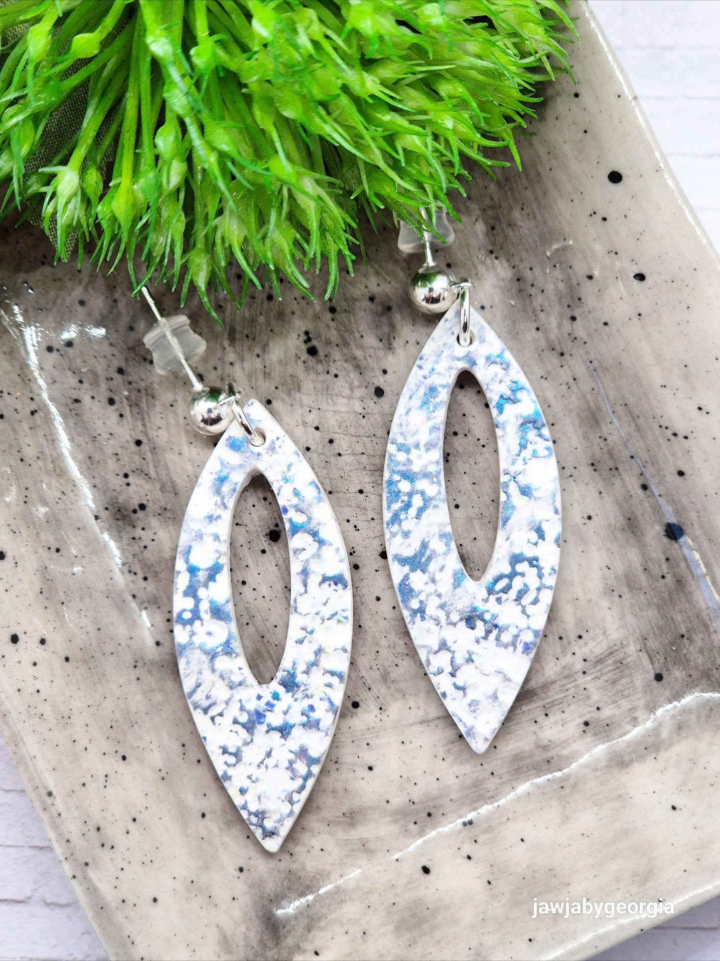 WHITE AND METALLIC BLUE POLYMER CLAY EARRINGS