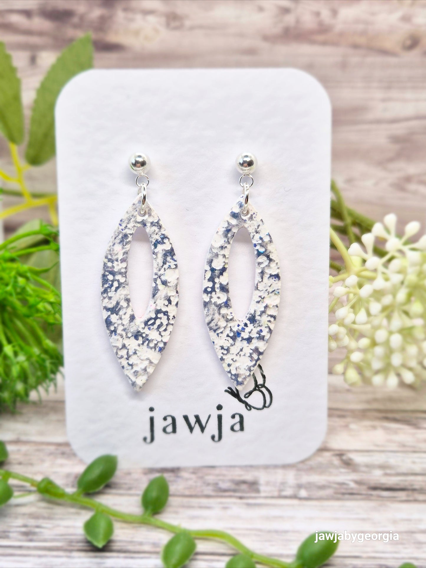 WHITE AND METALLIC BLUE POLYMER CLAY EARRINGS