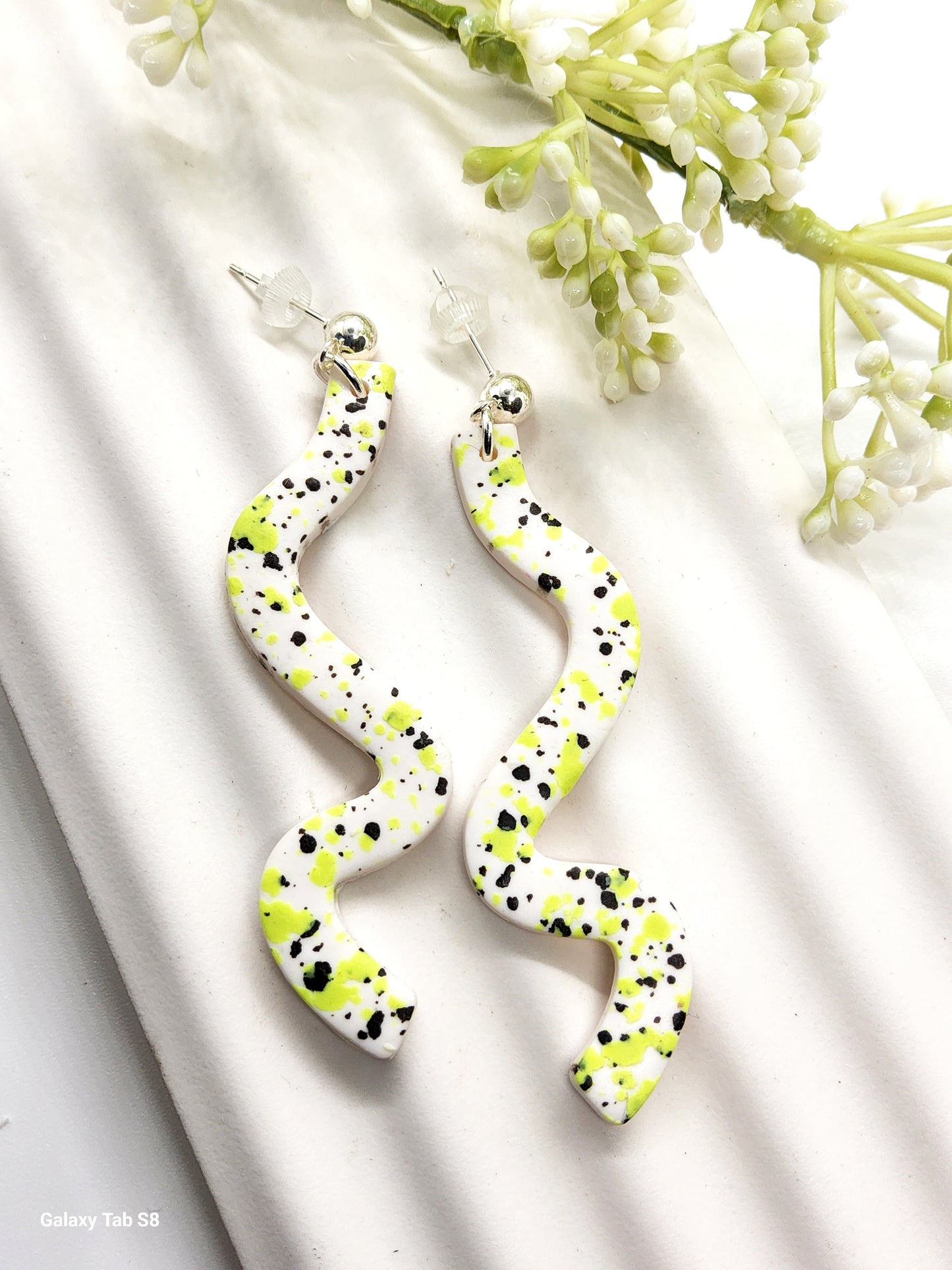 LIME AND BLACK SPECKLED POLYMER CLAY EARRINGS
