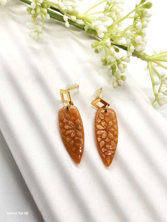 AMBER AND GOLD POLYMER CLAY EARRINGS