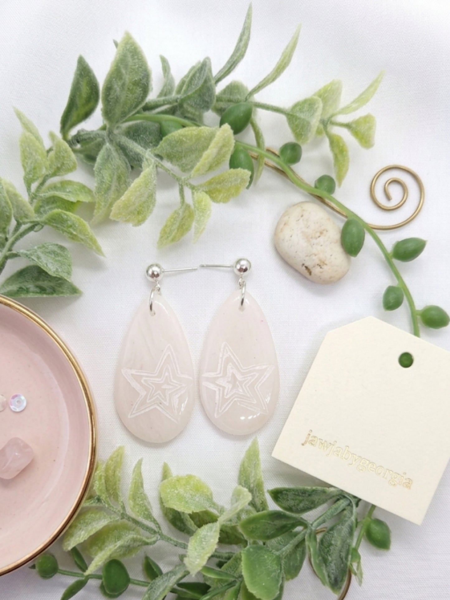 WHITE TEARDROP POLYMER CLAY EARRINGS